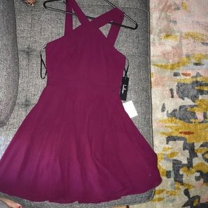 Size: XS Lulus burgundy dress